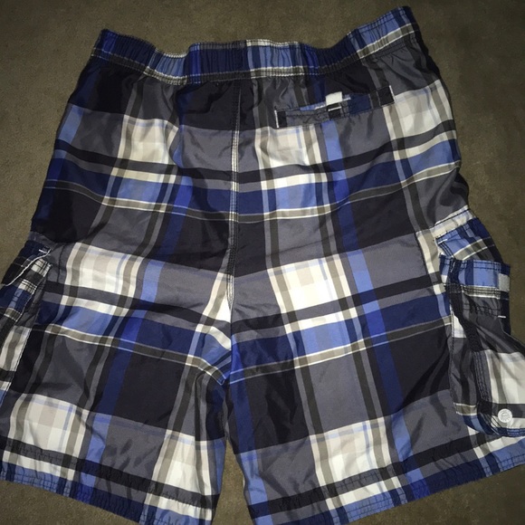 Abercrombie & Fitch men’s swim shorts - Picture 3 of 3